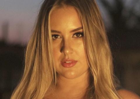 Após recauchutada, ex-BBB Patrícia Leitte mostra cintura de pilão