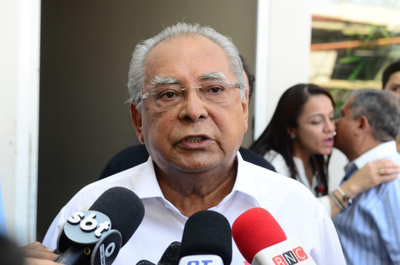 ‘Não vou pagar indenizações para familias de bandidos’, diz Amazonino   