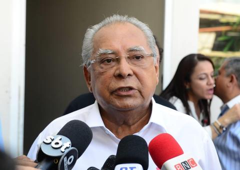 ‘Não vou pagar indenizações para familias de bandidos’, diz Amazonino   