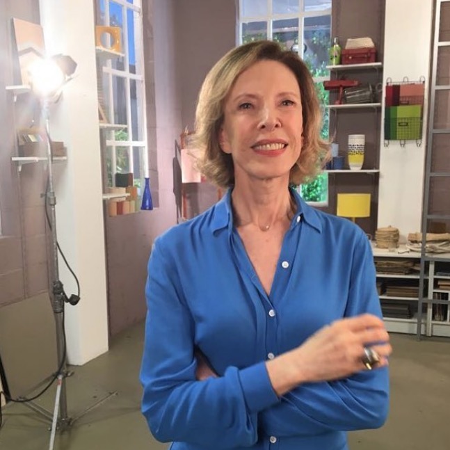 Marília Gabriela aparece irreconhecível em foto antiga