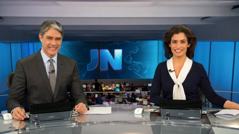  Internautas criticam Jornal Nacional por falta de destaque sobre escândalo de Caixa 2 de Bolsonaro 