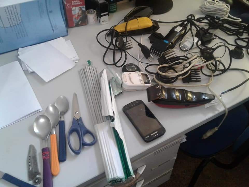 Após supostos 'posts' de detentos na internet, PM faz varredura em cadeia no Amazonas