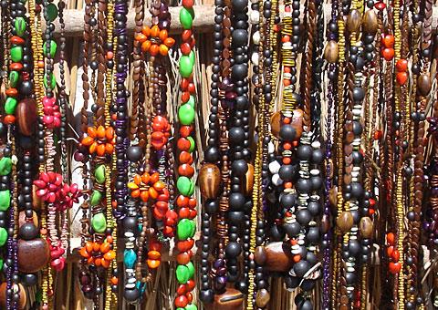 Artesãos promovem feira em comemoração ao aniversário de Manaus