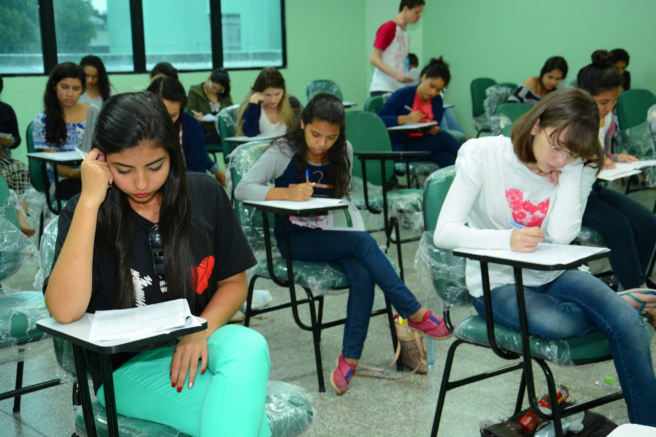 Provas do Vestibular e SIS da UEA são aplicadas a partir do próximo domingo 