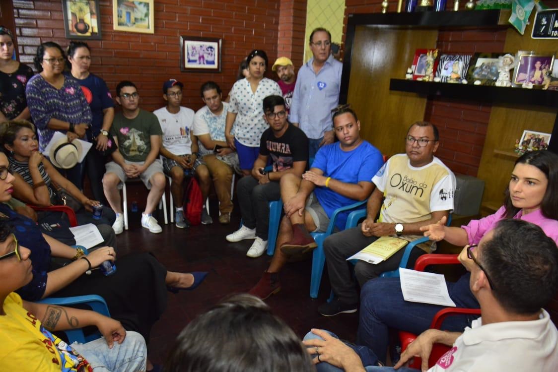 Com movimentos sociais, Rebecca reafirma apoio de Amazonino a Bolsonaro