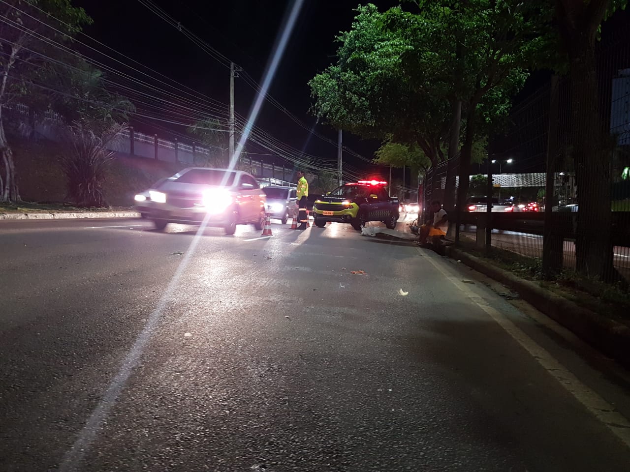 Idosa atravessa avenida em local proibido e morre atropelada em Manaus