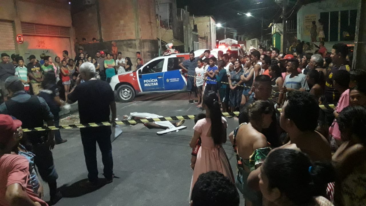 Voltando da feira, homem é seguido e assassinado a tiros em Manaus