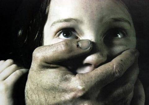 Professor é preso suspeito de abusar de 7 crianças