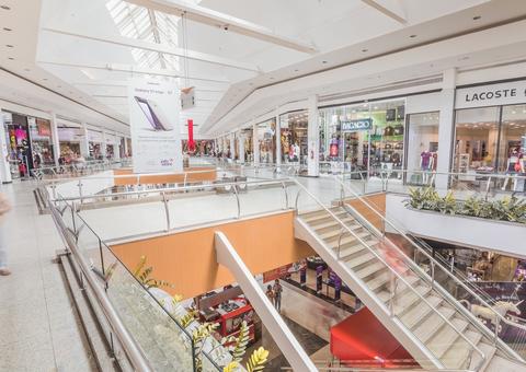 Veja o horário do comércio no feriado do aniversário de Manaus