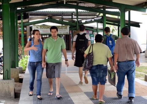 Equipe de Bolsonaro quer cobrança de mensalidade em universidades federais