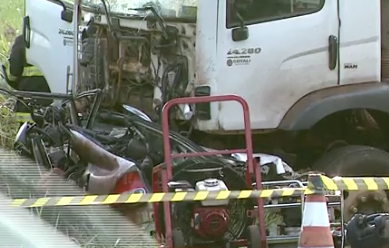 Dupla sertaneja morre em grave acidente de carro em São Paulo