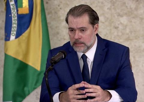 'Atacar o Poder Judiciário é atacar a democracia', diz Toffoli sobre filho de Bolsonaro 