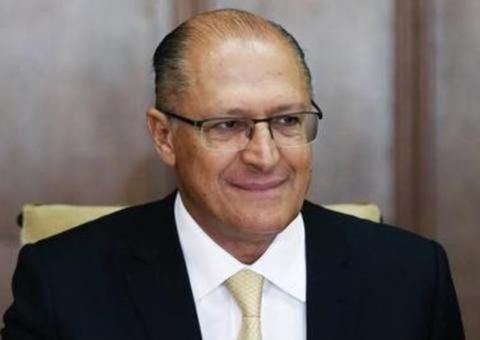 Ministro do TSE multa Alckmin e campanha em R$ 10 mil