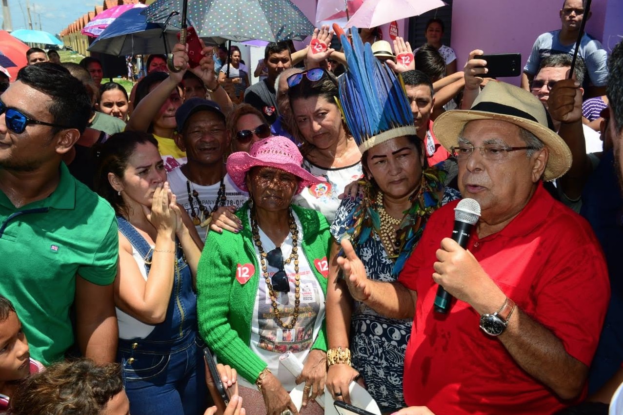 Amazonino diz que povo está refletindo sobre o futuro do Estado