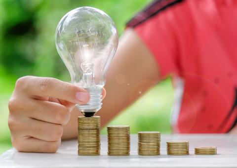 Governo quer fazer leilão de termelétricas que cria taxa extra na conta de luz