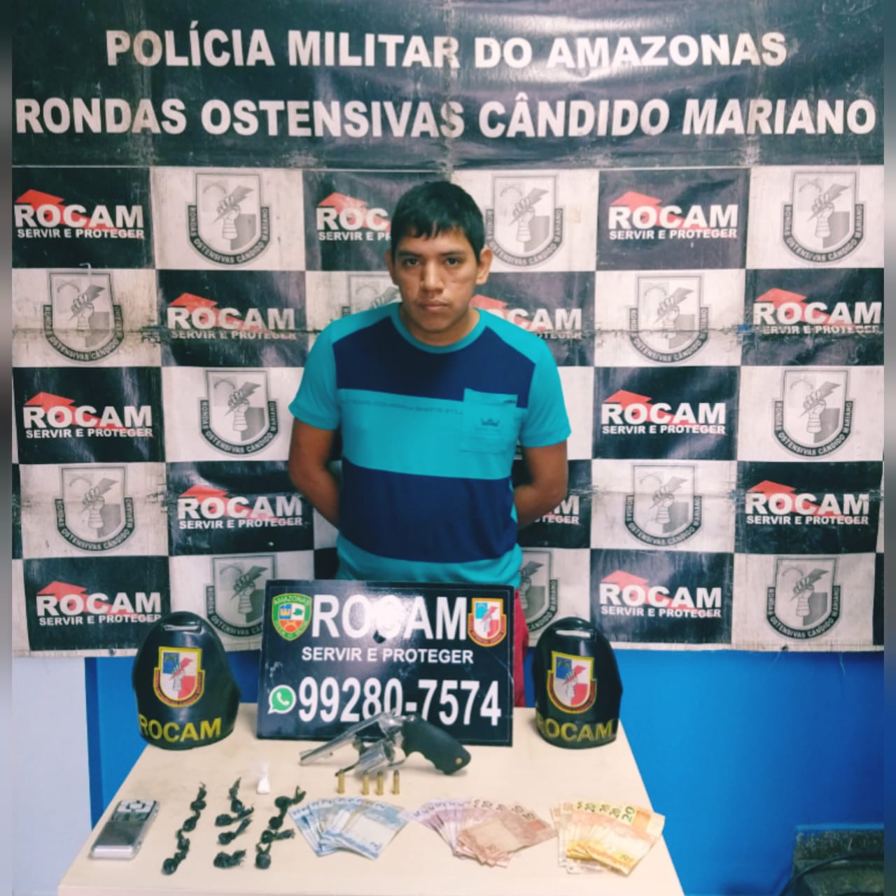 Com arma na cintura e drogas nos bolsos, homem é preso em avenida de Manaus