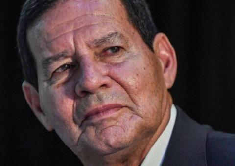 Haddad repete acusação equivocada de Geraldo Azevedo, que acusou Mourão de tortura