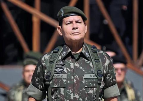 Acusado de tortura, general Mourão diz que vai processar Haddad