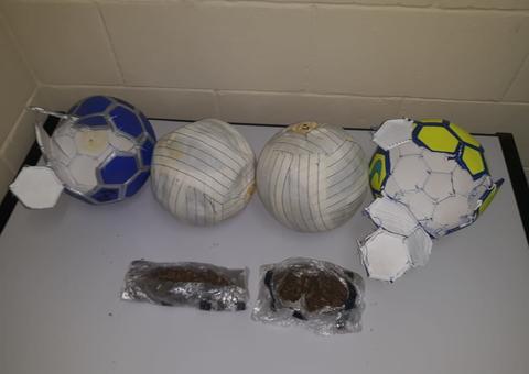 Mulher tenta entrar no IPAT com drogas escondidas em bolas e acaba detida