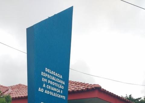 Menino de 12 anos escreve em bilhete que foi estuprado e homem é preso em Manaus