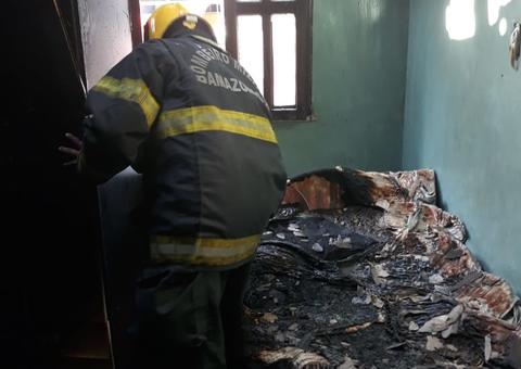 Incêndio consome casa e assusta moradores em Manaus