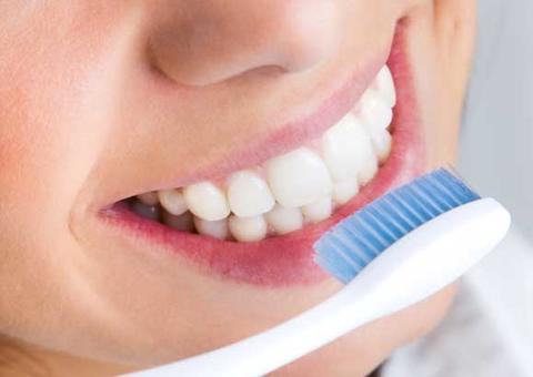 Semana da saúde bucal terá ações para as crianças, imigrantes e refugiados   