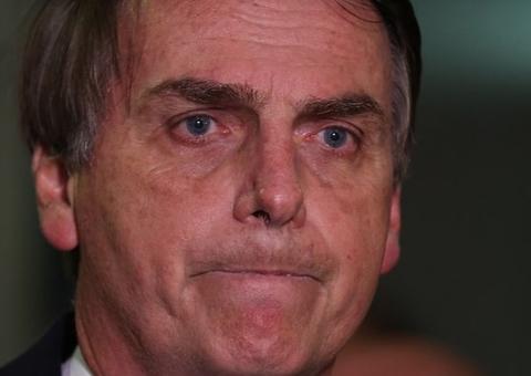 'Chamaram nossos apoiadores de nazistas e vai ficar por isso mesmo?', diz Bolsonaro