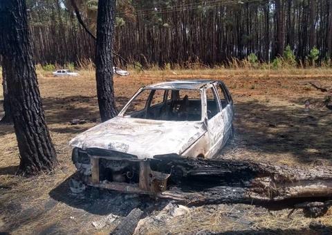Casal arma emboscada e queima amante vivo 