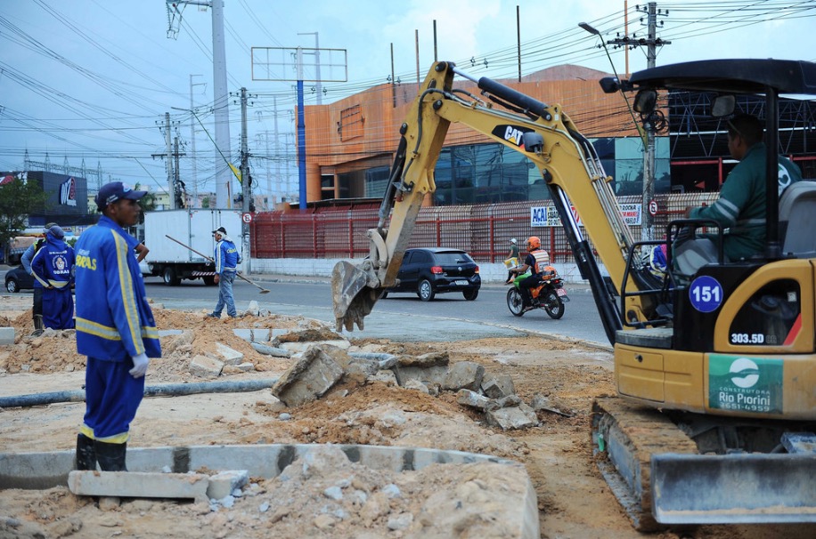 Bola do Produtor passa por obras de requalificação na zona Leste