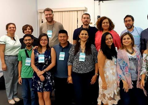 Professores da UEA lançam livro em evento Internacional na UFRR
