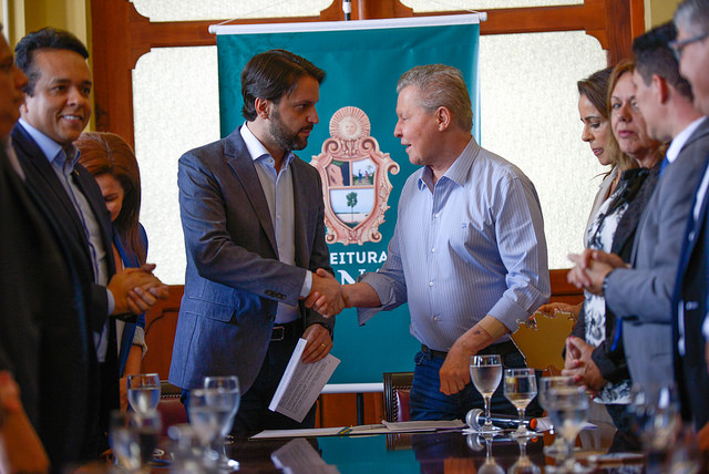 Contrato de R$ 48 milhões é firmado para construção de 500 casas populares em Manaus 