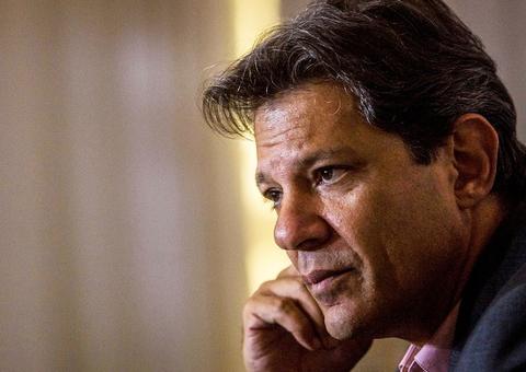 Campanha de Bolsonaro pede inelegibilidade de Haddad no TSE