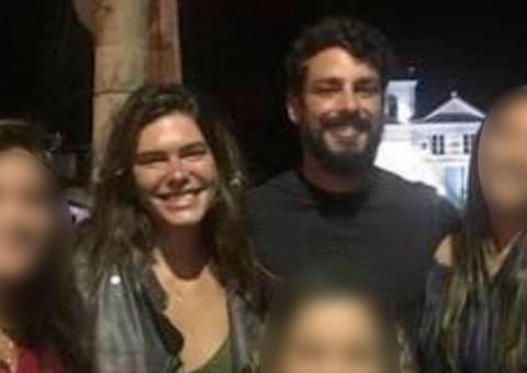 Cauã Reymond e Mariana Goldfarb reatam namoro e posam juntos
