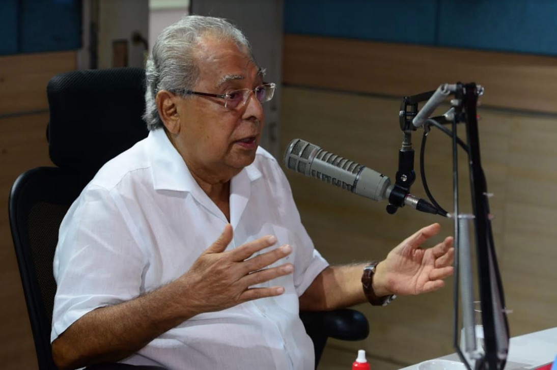 Amazonino pede aos indecisos que analisem a história dos candidatos