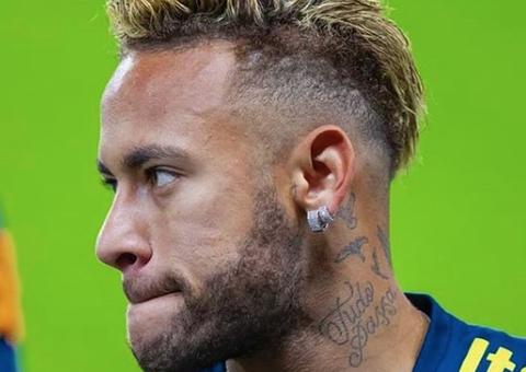  Neymar surge ao lado de loira gata misteriosa show de Thiaguinho em Paris  