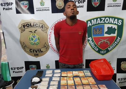 Dupla é presa com droga em embarcação no Amazonas 