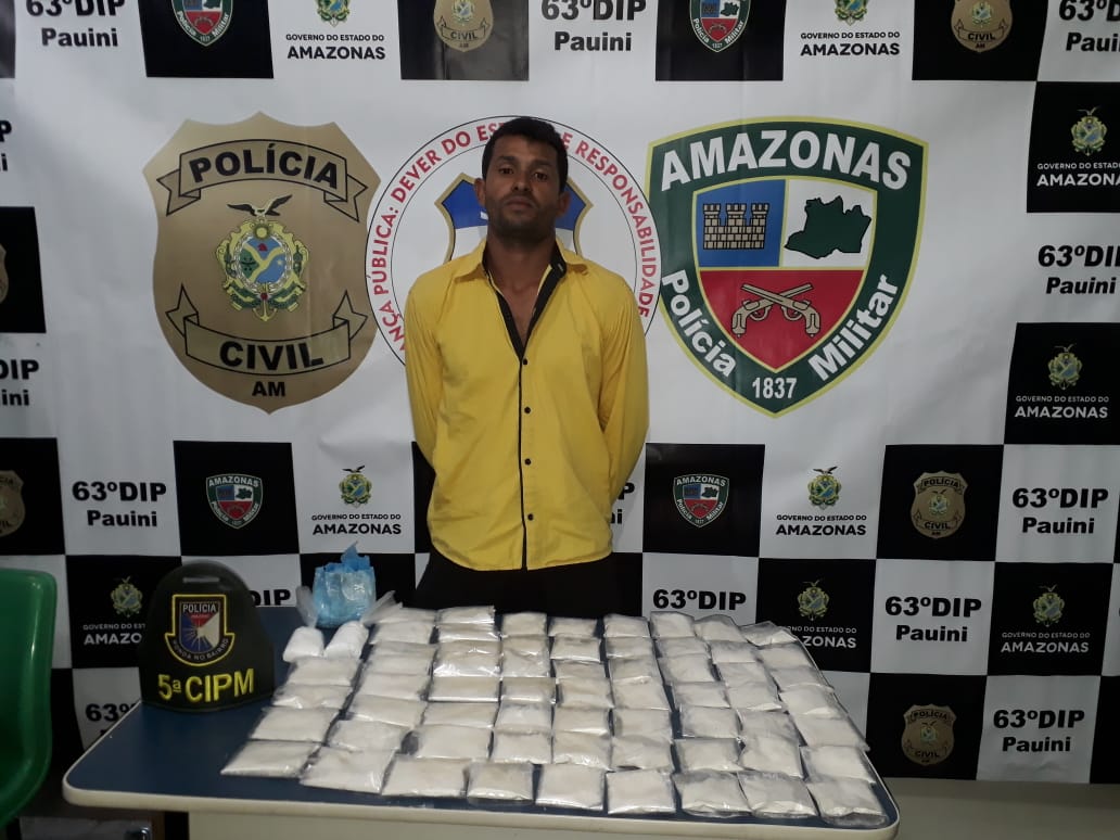 Dupla é presa com droga em embarcação no Amazonas 