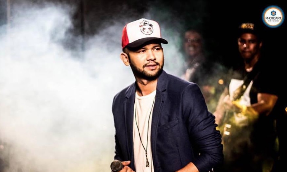 Meia Noite Acaba recebe Uendel Pinheiro e Vem K Sambar