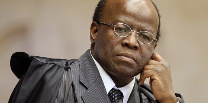 Joaquim Barbosa declara voto em Fernando Haddad