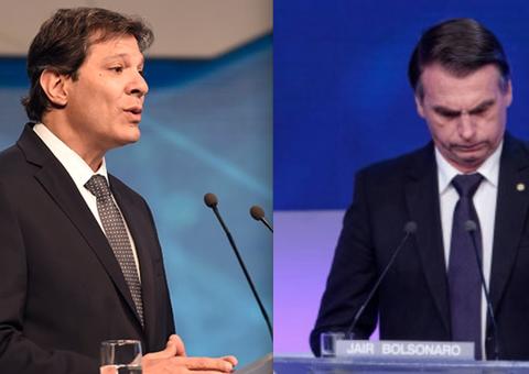 Campanha termina sem debate e política vira rivalidade entre torcidas 