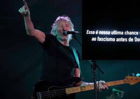 Show de Roger Waters tem 'Ele não!' segundos antes de proibição de manifestação política