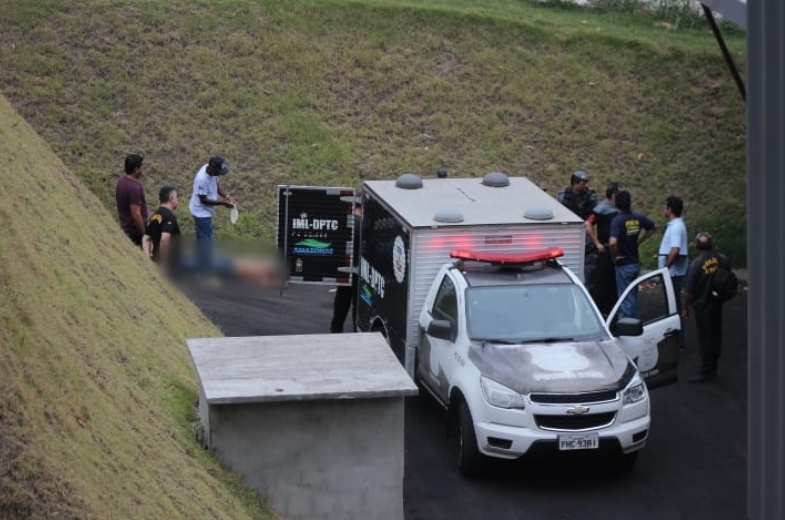 Com 24 facadas, corpo de mulher é encontrado em motel de Manaus