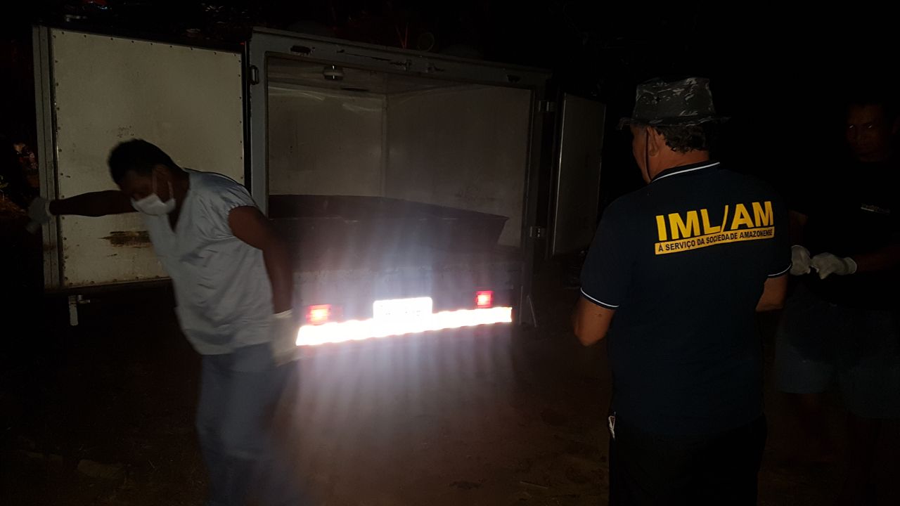 Homem é encontrado morto na frente de casa de Maçonaria em Manaus
