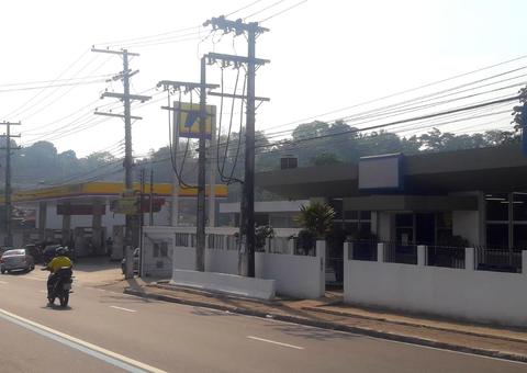 Agência do INSS e posto de combustível são roubados em Manaus 