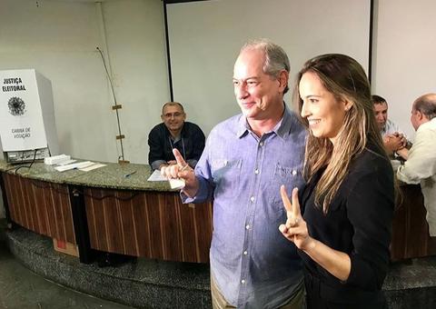 Ciro deseja 'boa sorte' a Bolsonaro e diz que presidente 'enfrentará' oposição
