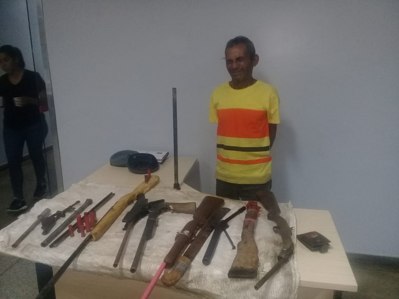 Polícia desarticula fábrica de arma caseira em Manaus 