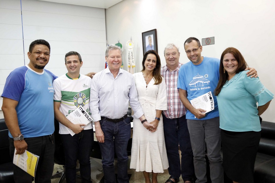 Prefeito e primeira-dama recebem fundador da Fazenda Esperança