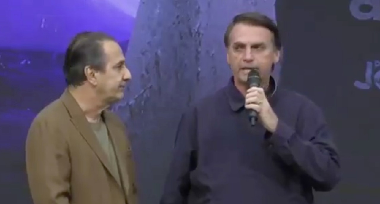 Em culto, Bolsonaro diz que não é 'o mais capacitado, mas que Deus capacita os escolhidos'