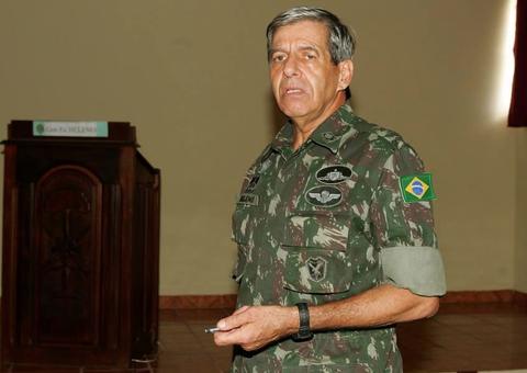 General Heleno diz que há 'inversão' na discussão sobre direitos humanos