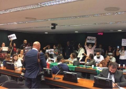 Votação do projeto Escola Sem Partido é adiada para próxima semana